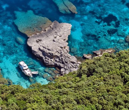 Sardegna, Selvaggio Blu, veduta di cala Biriola dall'alto